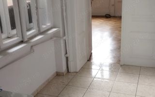 De închiriat – apartament 30 mp în zonă ultracentrală - pretabil birou - Poză 4