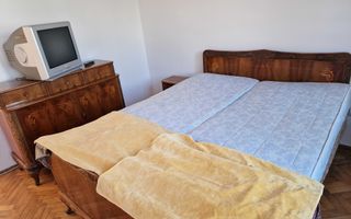 Apartament  4 camere, balcon, zona manastur - Poză 4