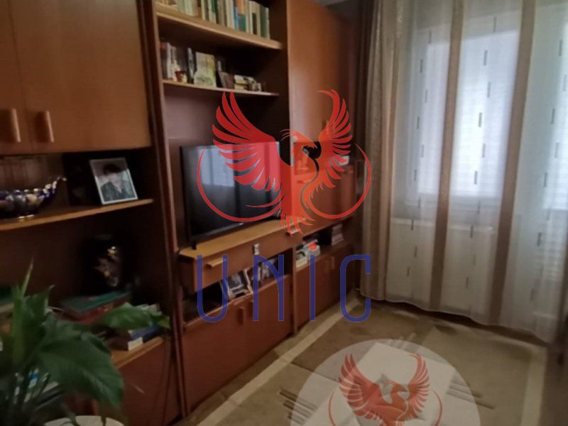 4 camere,  87 mp, 2 bai, centrala termica - 1 Mai Sara - Poză 12