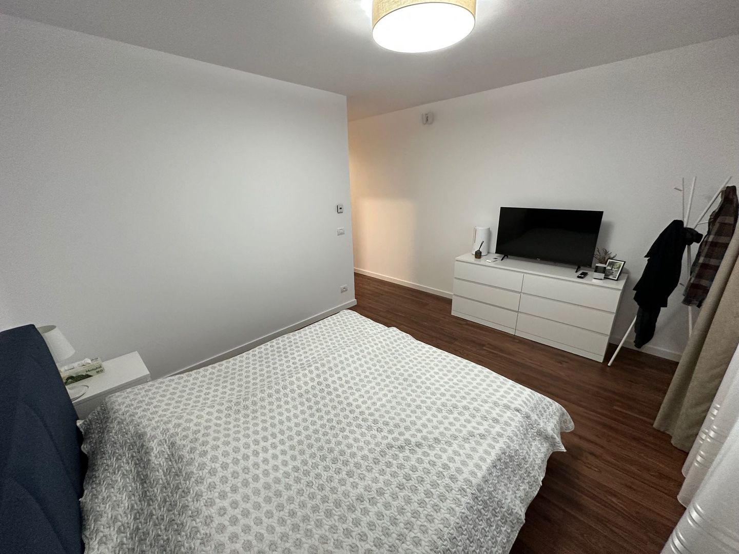 Apartament in vila cu curte  Dumbravita - Poză 12