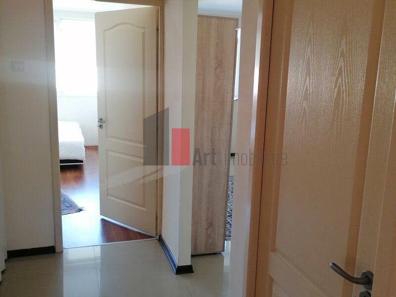 Vânzare apartament decomandat 2 camere - Cantemir - Poză 2