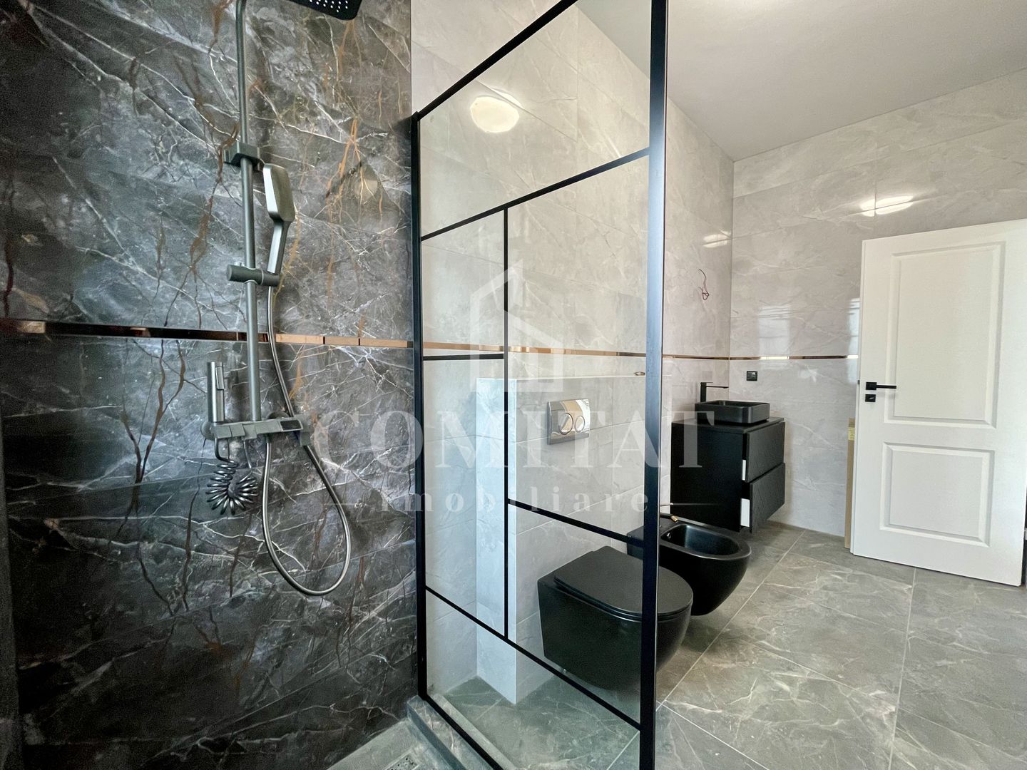 Casa individuală| panoramă | 930 teren | zonă de case și vile - Poză 11