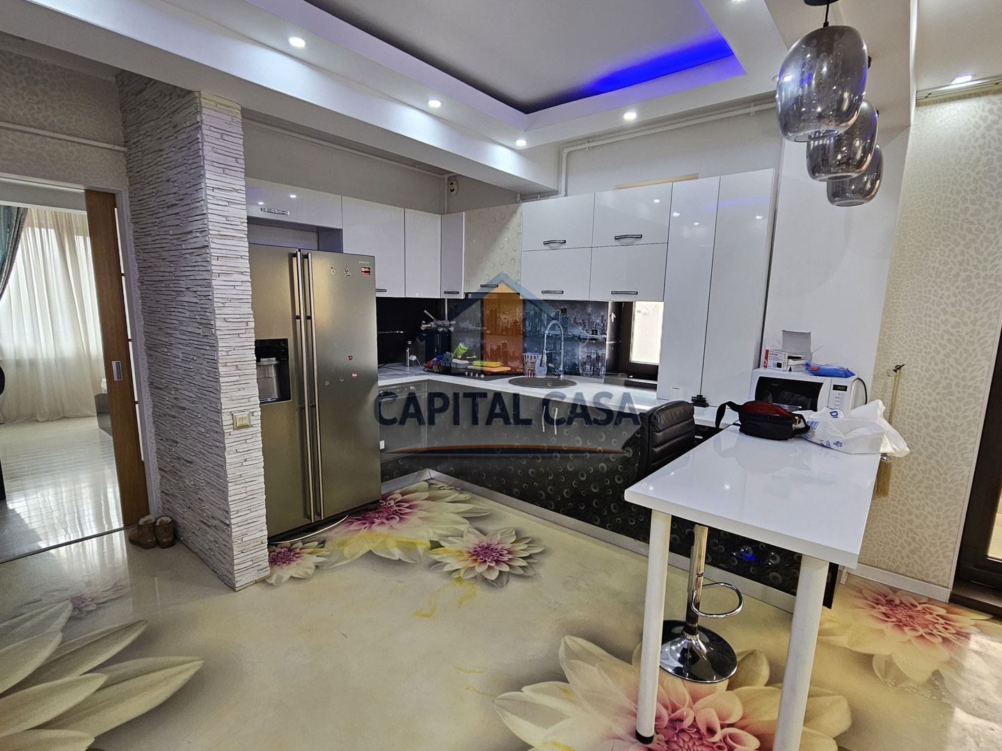 Apartament de Lux de vanzare, mobilat, utilat, Loc de parcare inclus - Poză 3