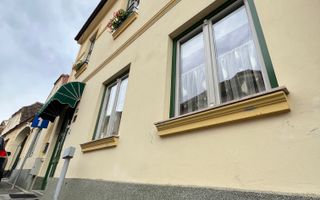 Vila de vanzare in zona Centrala/Orasul de jos - Poză 2