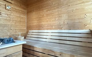 Casă individuală de închiriat în Ghiroda | Piscină- saună - Poză 8