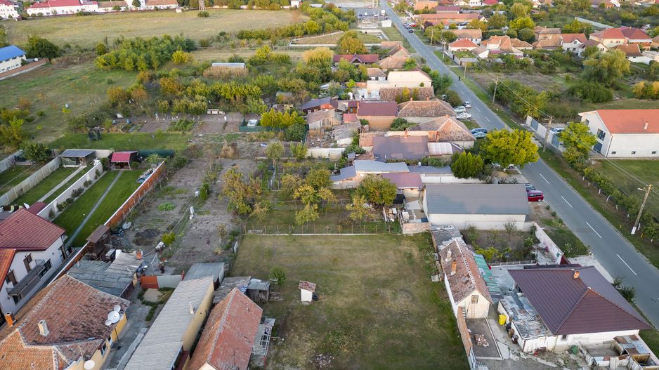 Teren cu Proiect și Autorizație Construcție - Poză 1