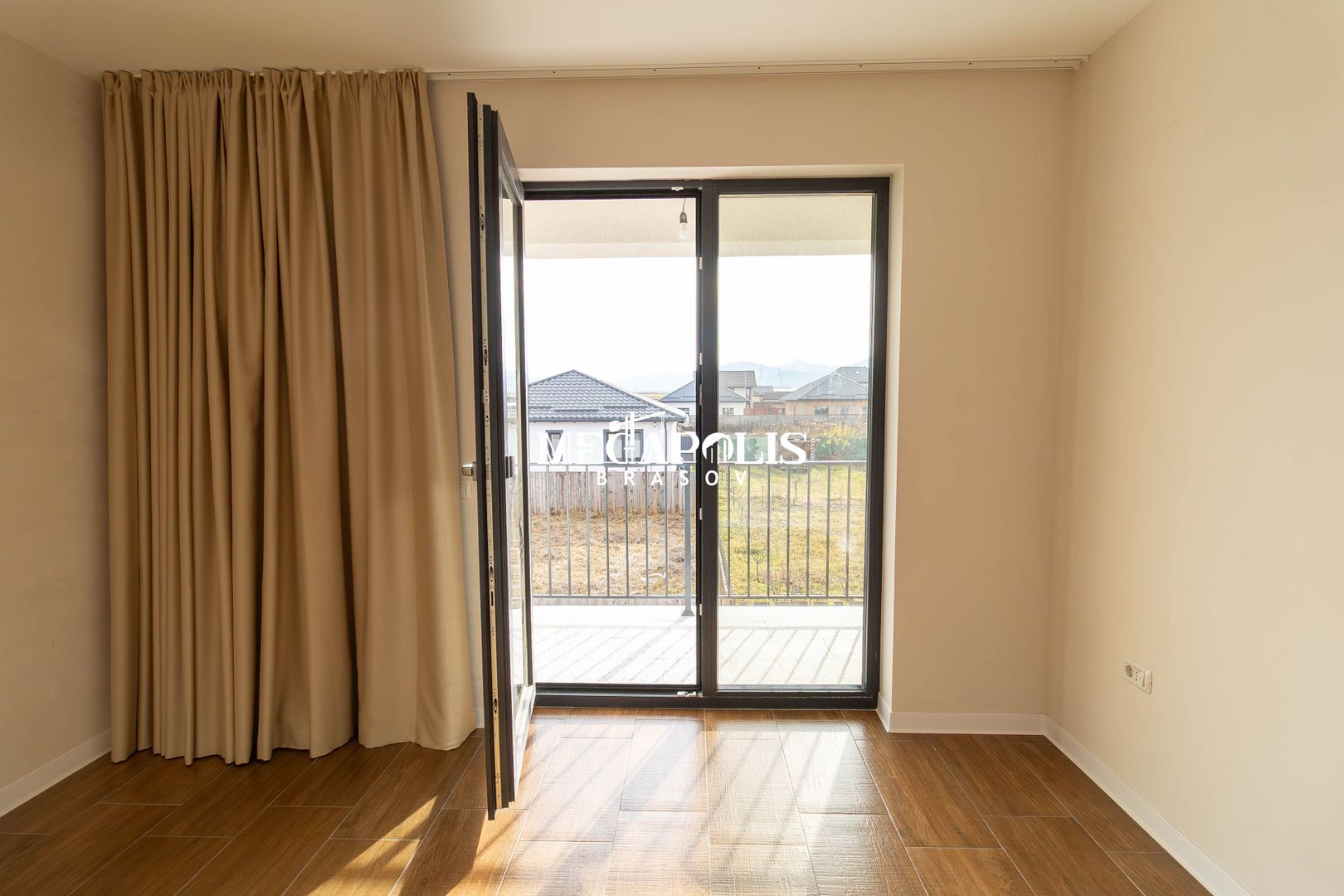 Duplex modern – 5 camere + garaj - Poză 14