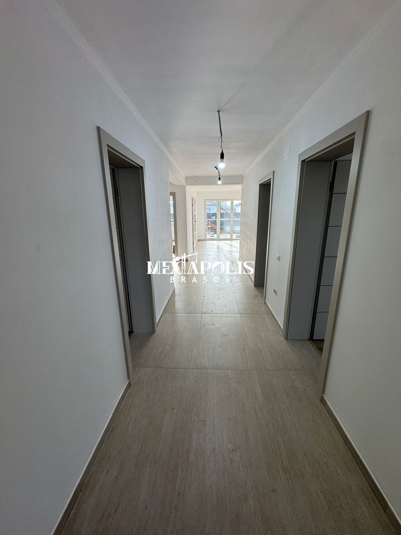 Vanzare Casa pe Parter  4 Camere  Brașov în Cartierul izvor - Poză 11