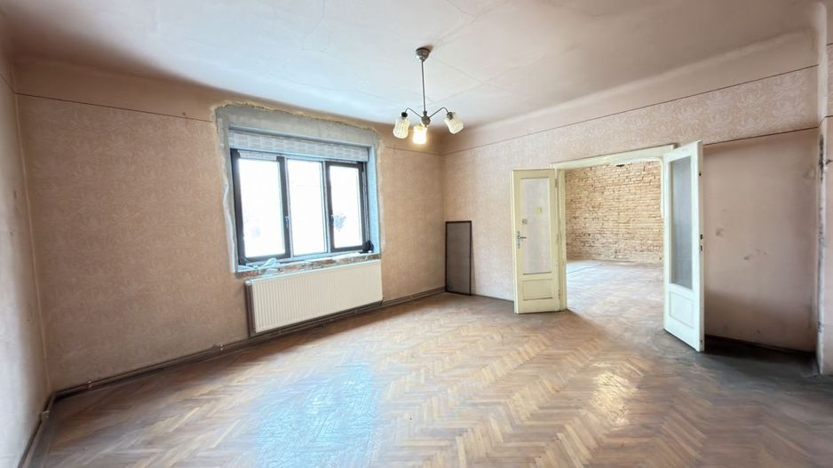 Proprietate cu 2 case | Teren 546 mp | Str. Albinelor Nr.18 - Carei - Poză 5