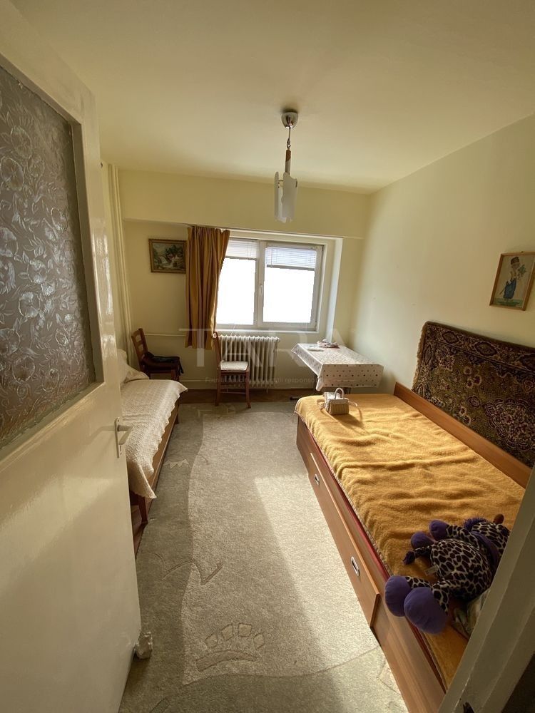 Vanzare un apartament spațios cu 3 camere, situat în Cluj-Napoca. - Poză 5