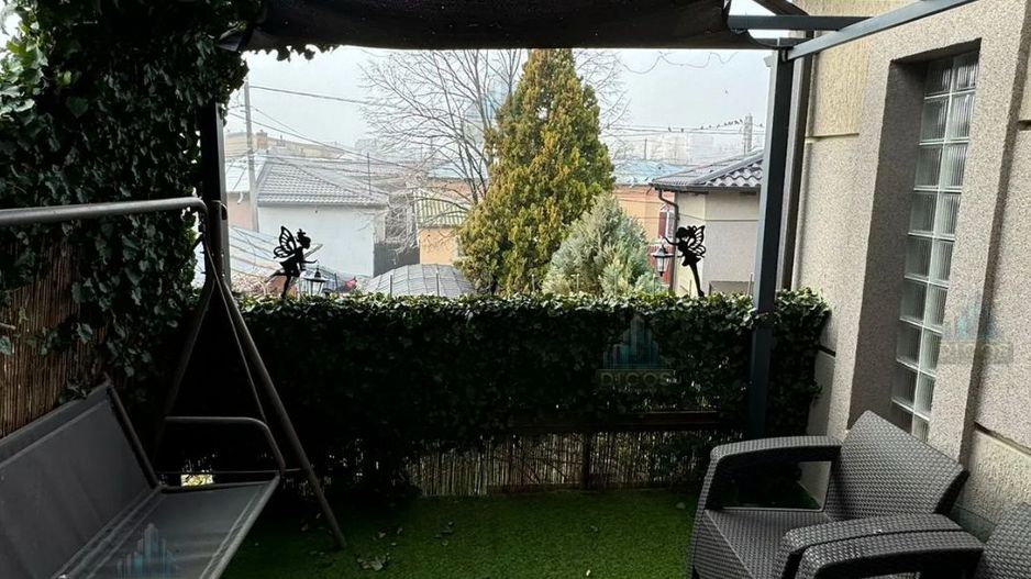 Casă de vânzare pe strada Tudor Vladimirescu - Poză 9