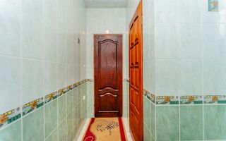 Casă  în 2 nivele - Durlești - Poză 14
