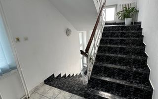 Spatiu de birou zona Centrala - Poză 20