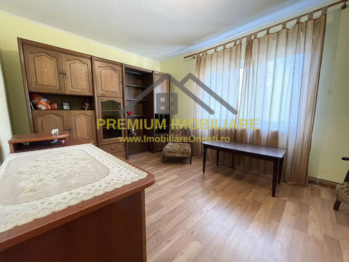 Apartament 2 Camere Decomandat - Targu Ocna - Poză 1