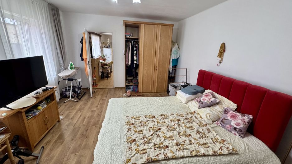 Casa individuala in Arpasu de Sus, teren mare, partial renovata - Poză 3