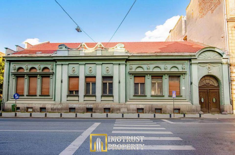 De vanzare | Imobil Istoric | Centrul Aradului - Poză 1