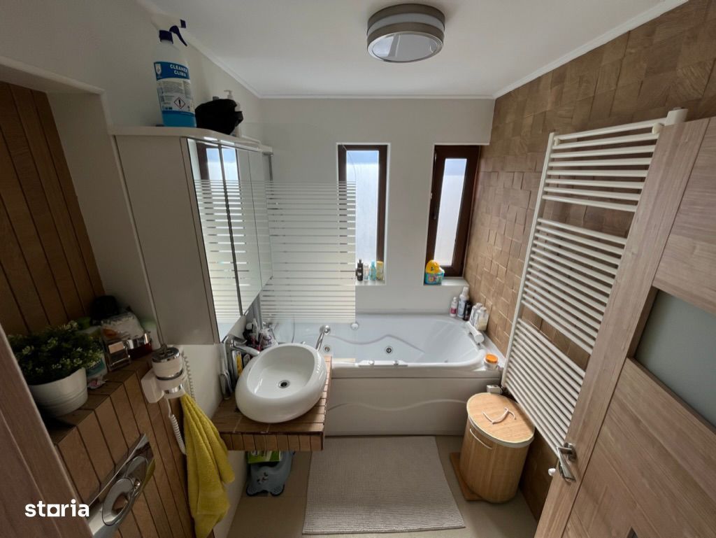 Vila Otopeni Central P+1+M, 0% comision - Poză 18