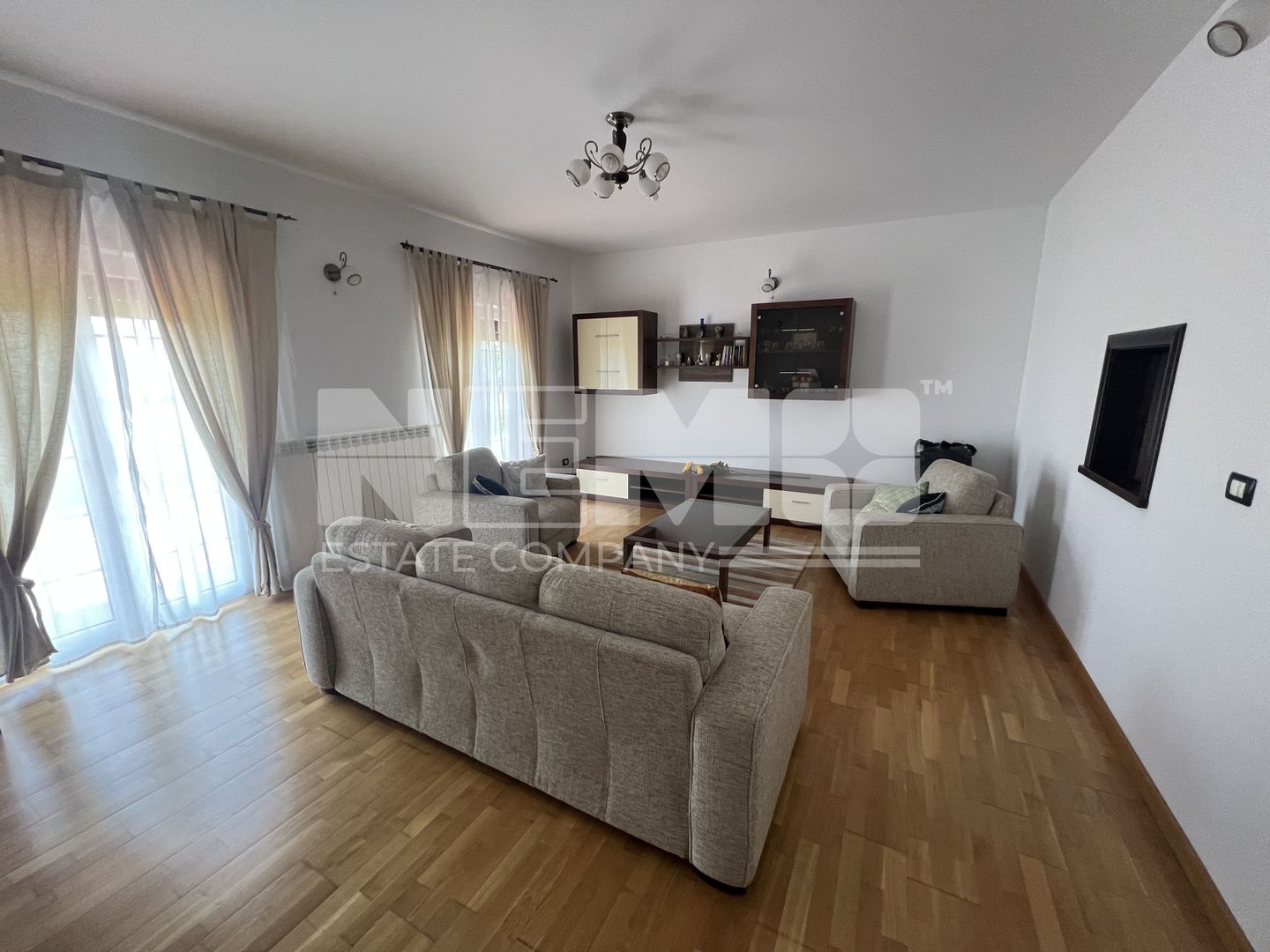 Casa Horodnic De Jos | 39 Ari | Complet Mobilată - Poză 3