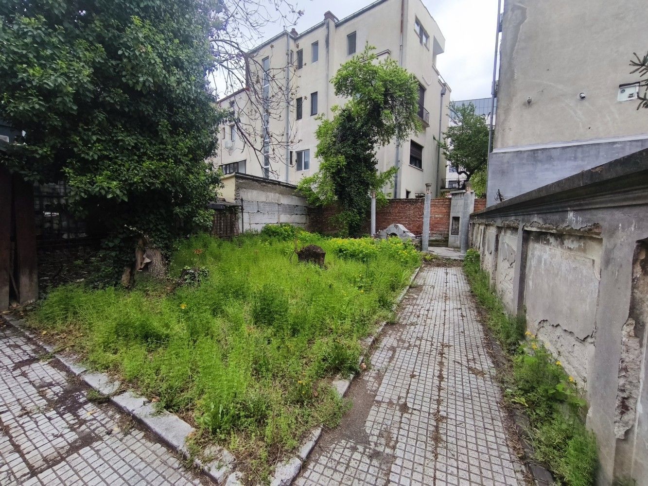Casă cu farmec istoric în zonă protejată Rosetti, ideală pentru restaurare - Poză 20