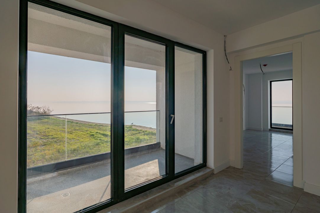 2 camere Mamaia | Private Lake- bloc 2025| Vedere frontală la lac, la 5 m de apa - Poză 11
