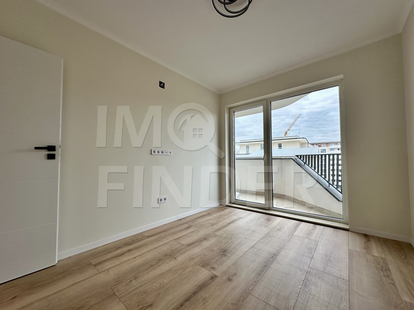 Vanzare 2 camere Floresti, IMOBIL PREMIUM, zona centrala cu CF - Poză 9