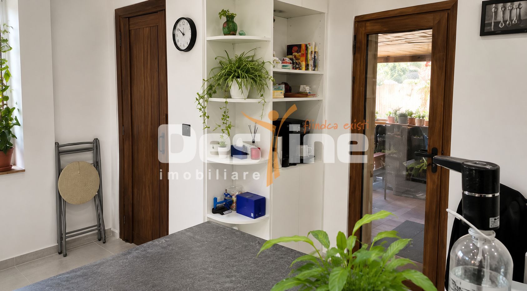 Casă individuală P+1+M, complet renovată, panouri fotovoltaice 9 kW - Poză 6