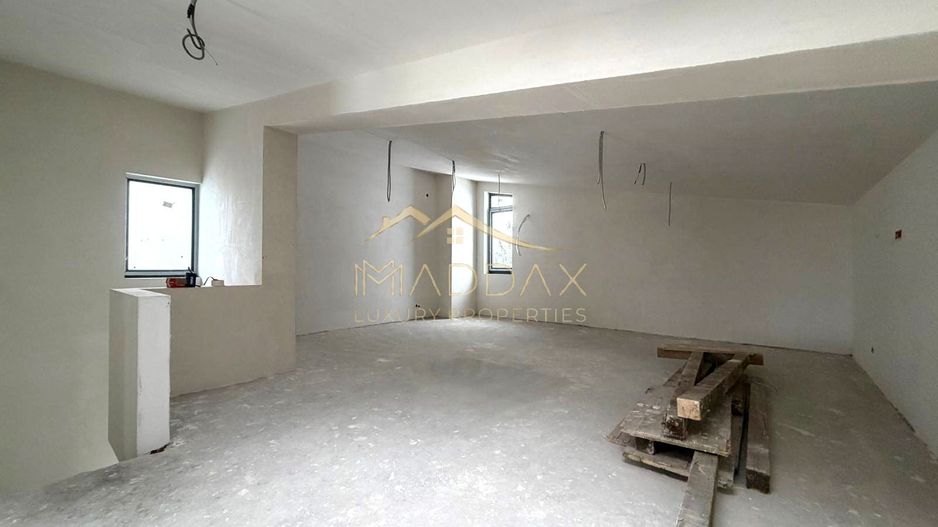 Vila moderna 6 camere // 190mp // teren 300mp // Tunari - Poză 13