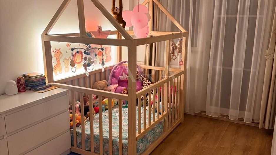 Apartament cu 3 camere, 2 spații exterioare, la liziera pădurii. - Poză 4