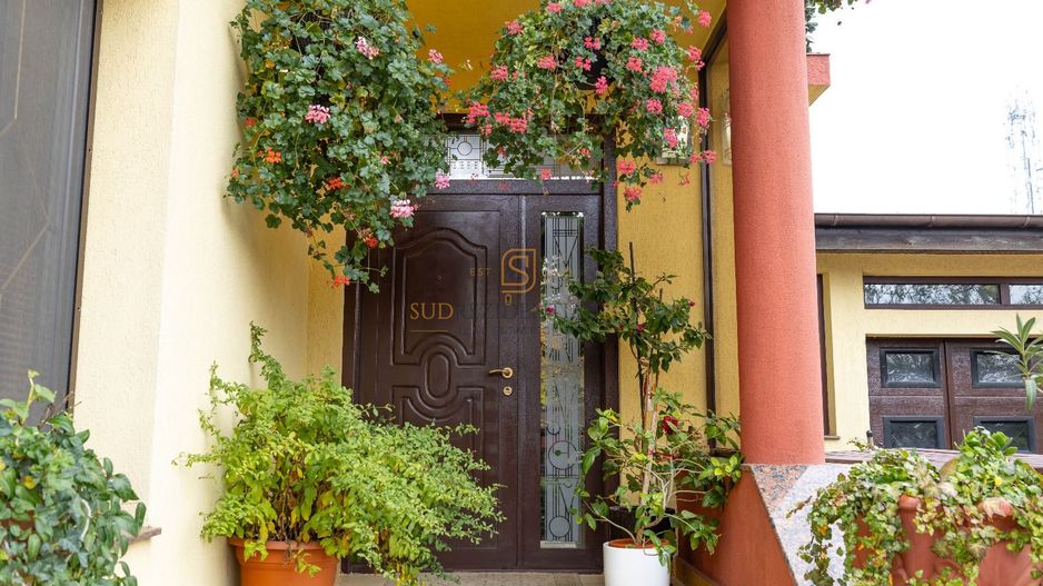 Vila deosebita, 6 camere, Popesti-Leordeni – Adiacent Sos. Oltenitei - Poză 22