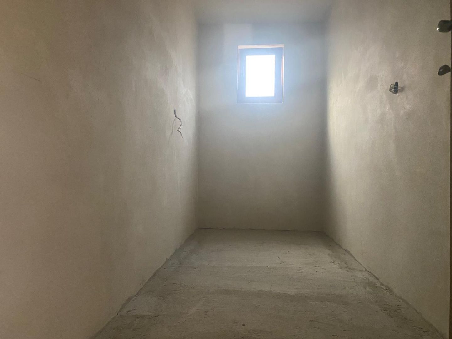 Zona de deal! Vanzare casa cu 6 camere in Pietrari - Poză 8