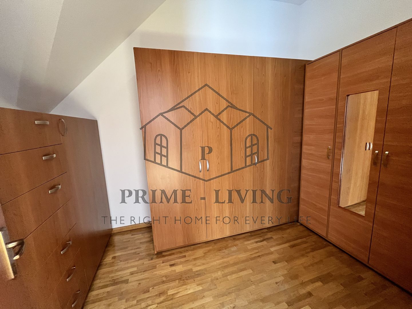 VILA EXTRAORDINARĂ CU 6 CAMERE LA INCHIRIERE LANGA BRITISH SCHOOL - Poză 18