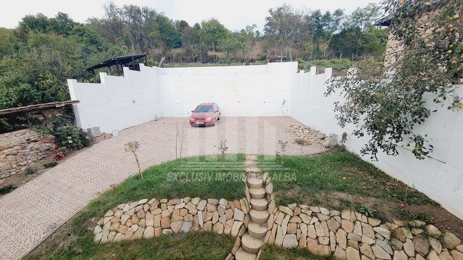 Inchiriez apartament la vila în Aiud - Poză 6