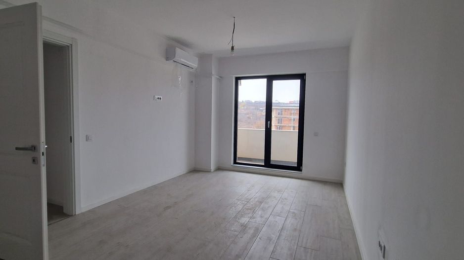 NOU! INTABULAT! Apartament 2 camere, Dec.,58 mp 108300 euro cu TVA - Poză 2