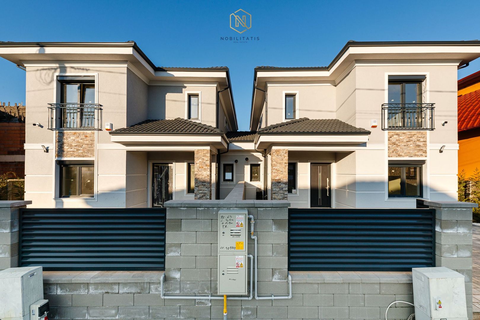 Duplex nou deosebit - despartit prin camera tehnica | Curte amenajata - Poză 9