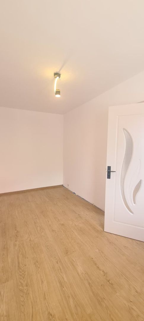 Apartament 2 camere 40 mp parter - locuinta sau spatiu comercial! - Poză 6