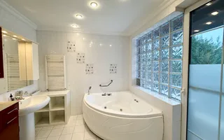 Vilă cu curte mare și piscină – ideală pentru familie, Pipera - Poză 24