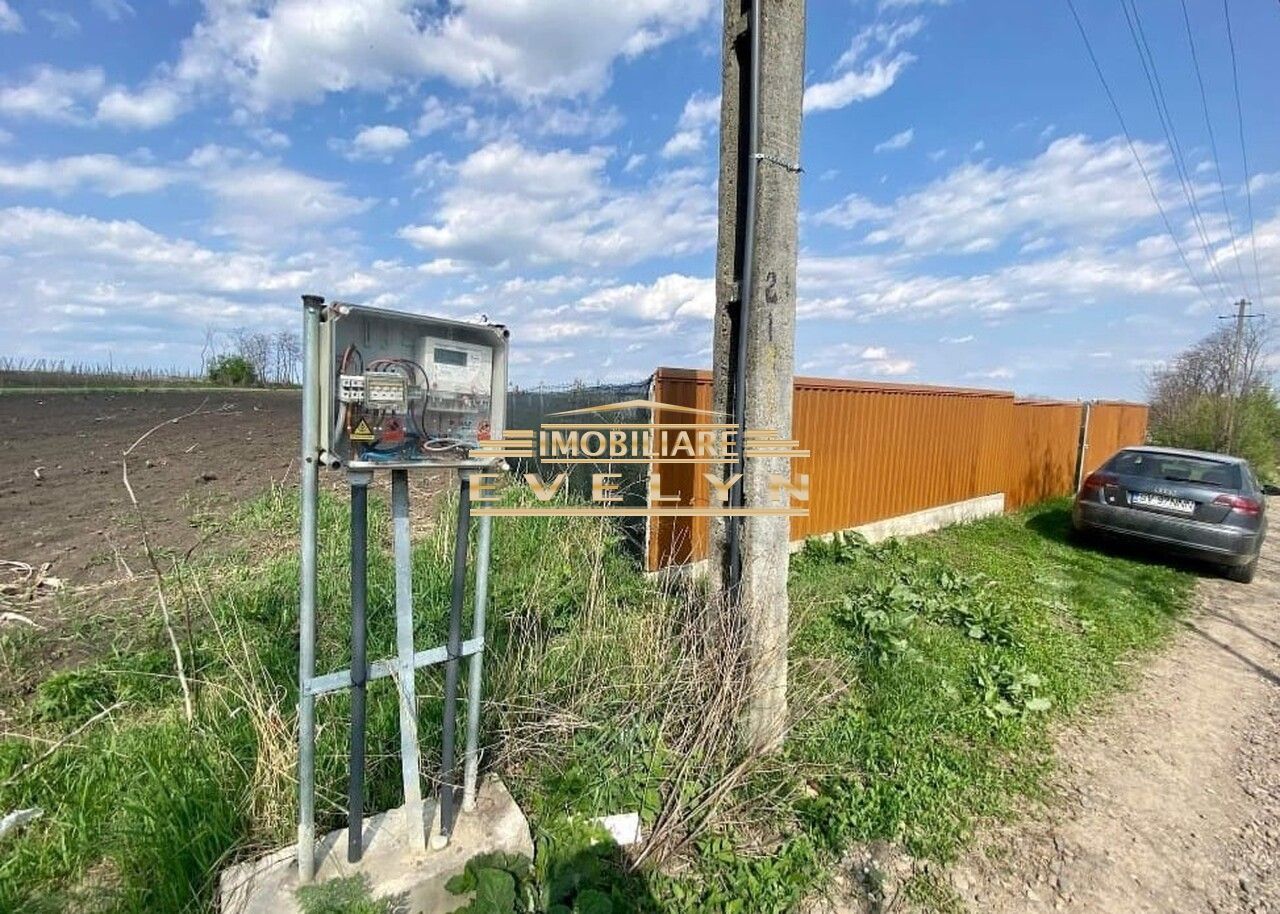 Teren de vanzare 2156 mp situat in Costesti - Poză 3