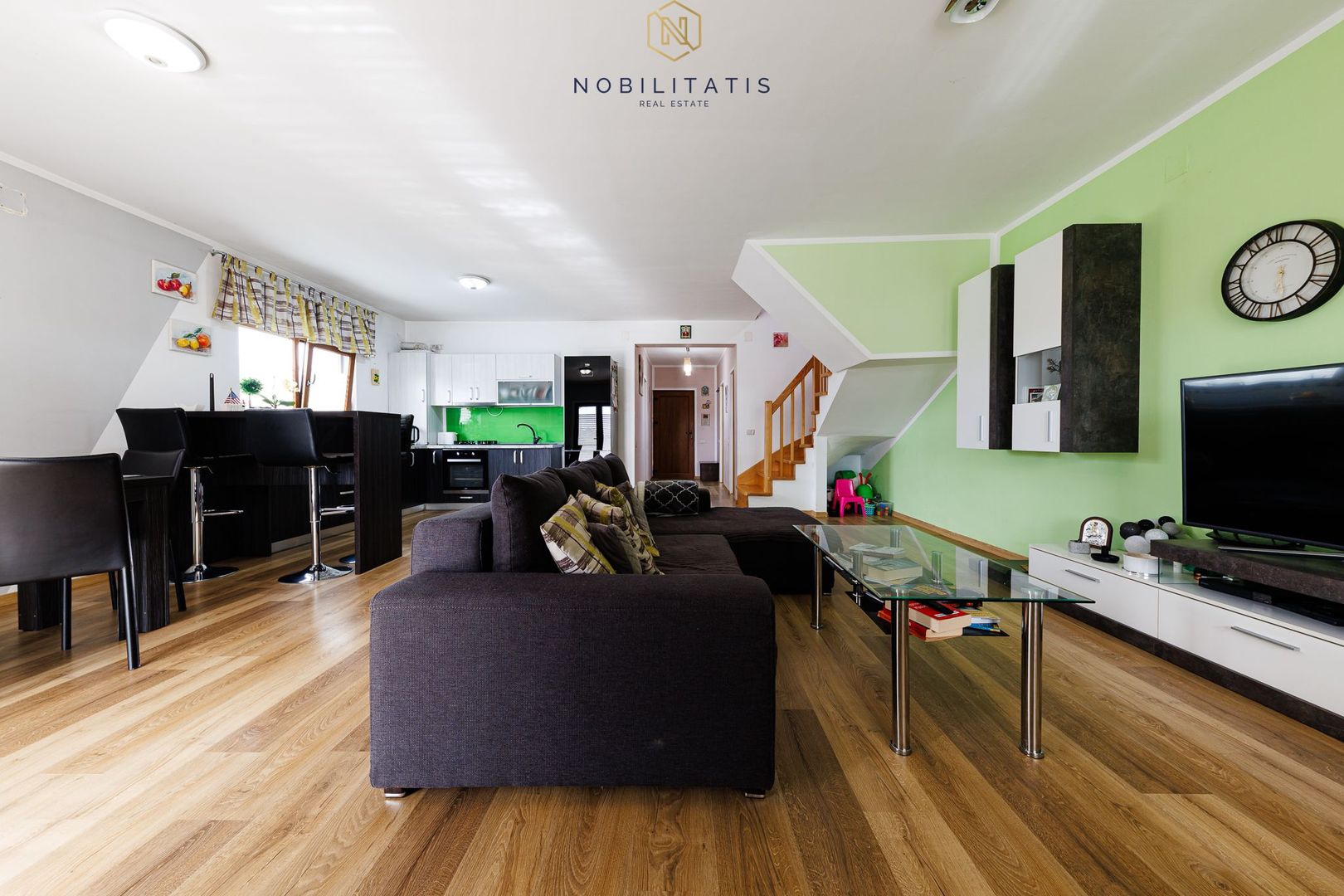 Cartierul Europa - Casa frumoasa, super spatioasa cu 5 camere | Com 0% - Poză 12