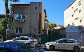 Vila P+1 Piața Muncii , strada Orzari, apartament cu 3 camere la Parer - Poză 2