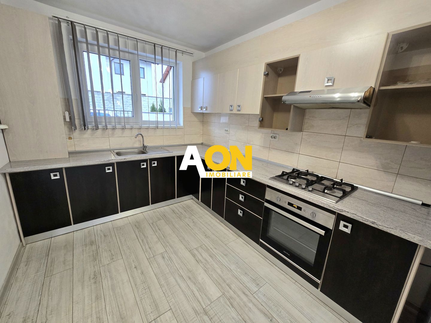 Casă de tip Înșiruit, 3 Camere, Construcție Nouă, Zona Cetate - Poză 6