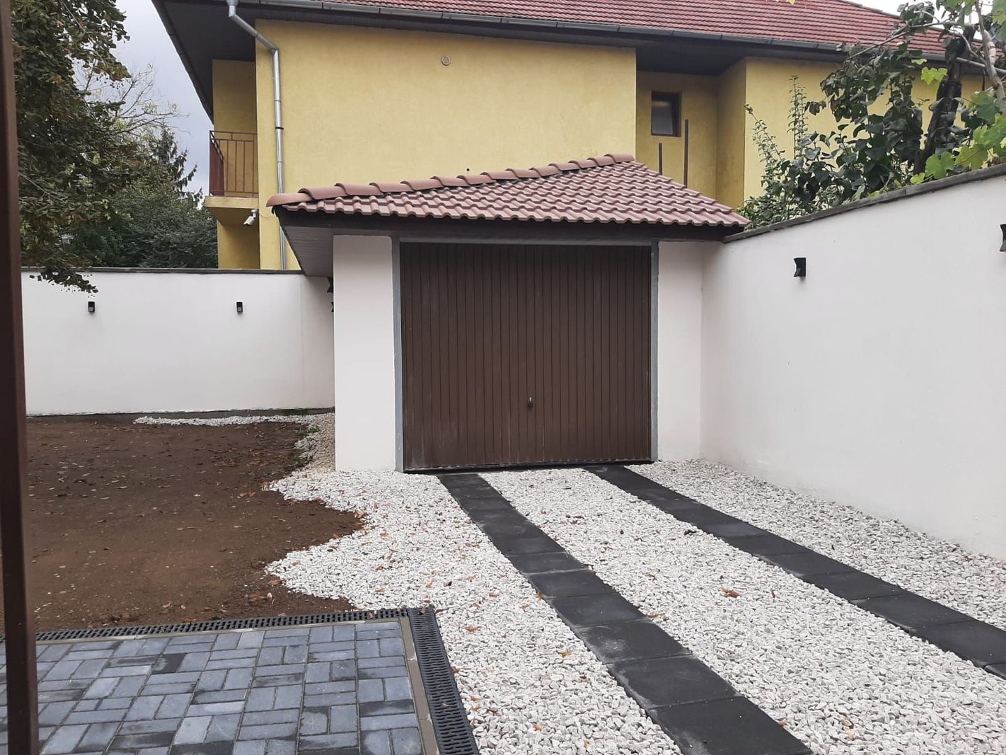 Casa de vanzare in Piata Abator - Poză 3