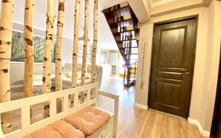 Apartament 3 camere, 2 bai, decomandat in Strand pentru inchiriat - Poză 5