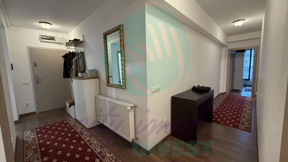 3 camere intr-o cladire cu arhitectura deosebita - Poză 7