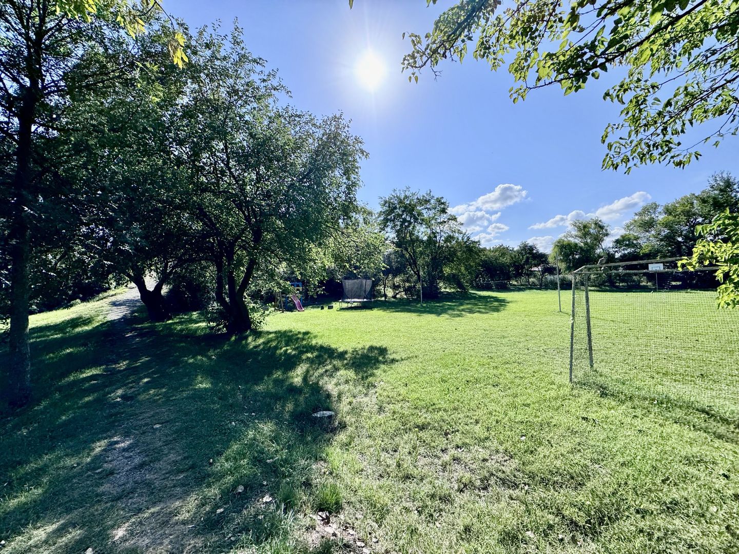 Hotel 20 camere Delta Dunarii 50 m deschidere teren 6000 mp acces auto - Poză 67