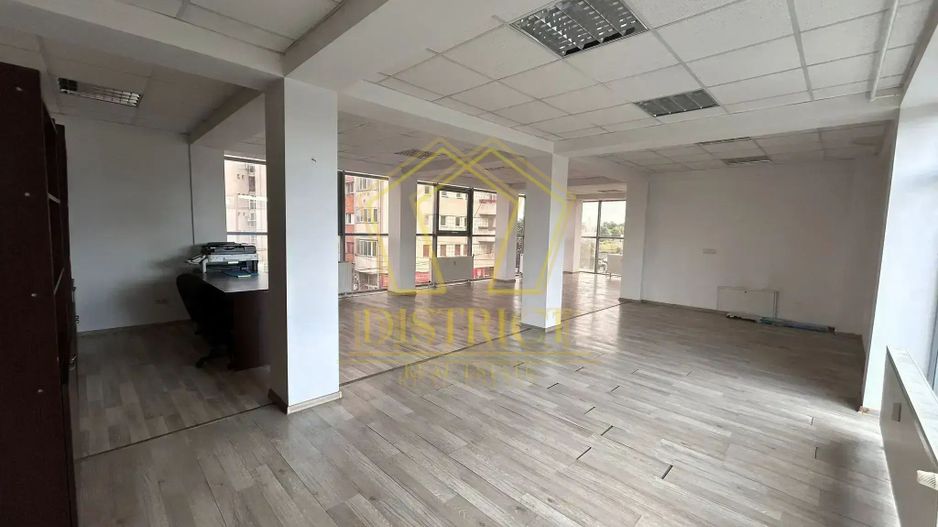 Spatiu birou renovat luminos cladire birouri I Simion Barnutiu - Poză 3