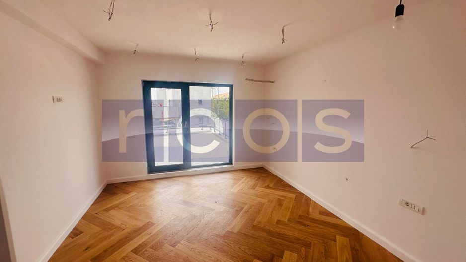 VILA DE VANZARE |  CORBEANCA | 5 CAMERE - Poză 20