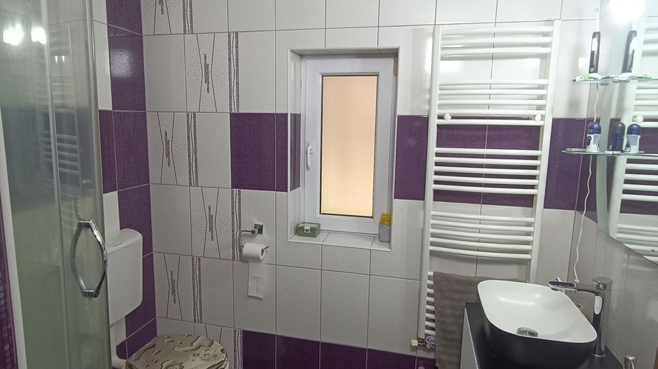 Casa cu 3 camere, 150 mpu, mobilata, utilata, garaj, curte, Ampoita - Poză 8