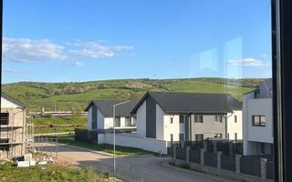 Apartament 3 Camere, 2 Băi și Balcon + POD - Poză 1