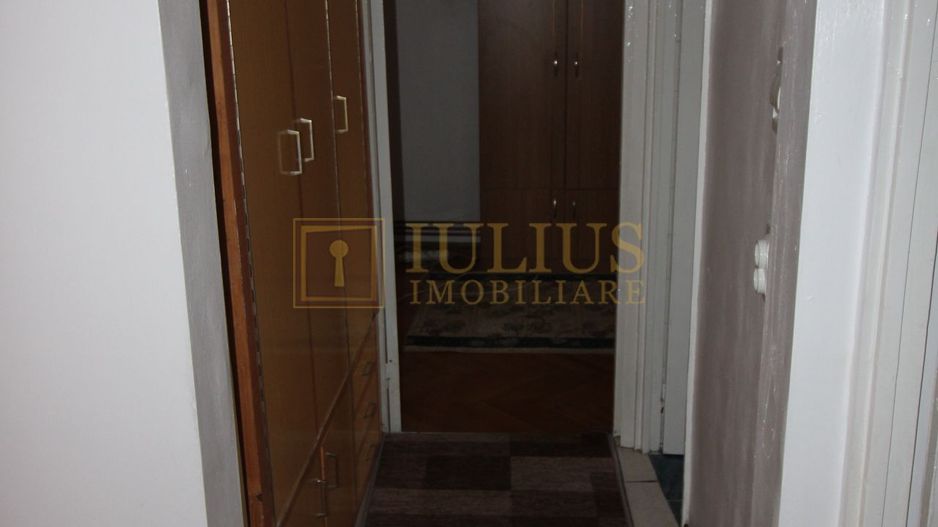 3 camere, situat in Complexul Studentesc, centrala proprie, familie, studenti - Poză 16