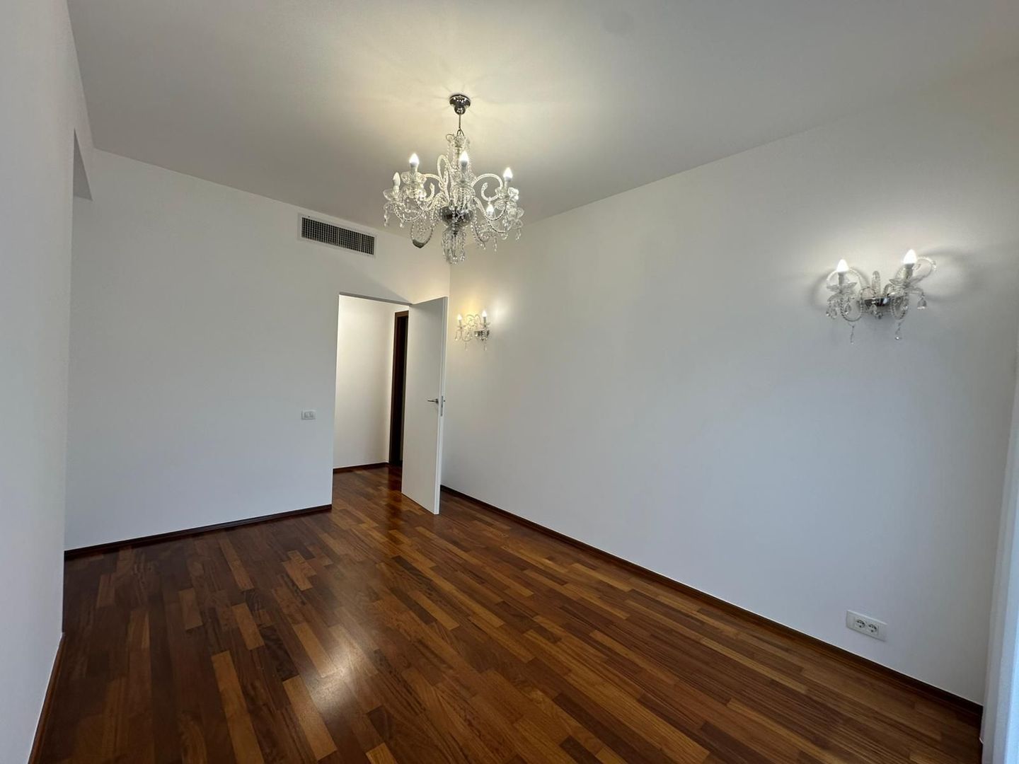 AP. 4 CAMERE- BANEASA, 169 MP - 31 MP TERASA, 2 PARCARI SUBTERANE - Poză 20